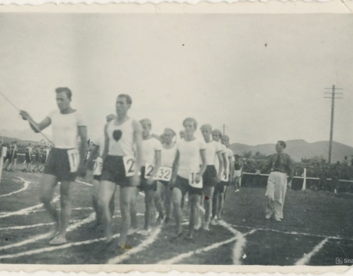 Moment parakalimi i nje grupi sportistash