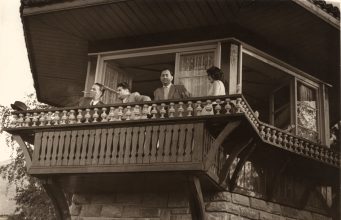 Kur Moska kërkoi ndryshimin e fjalorit të Enver Hoxhës: “Hiqni gangsterët, çakejtë dhe lavdërimet për Mao Ce Dunin”