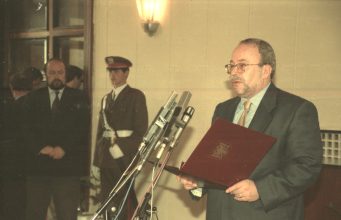 Fatos Nano, Dhjetor 1990: “Reforma, tregu dhe fundi i një epoke socialiste”