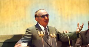 Si Filloi Përplasja e Madhe Sovjeto-Kineze (Bukuresht, Qershor 1960)